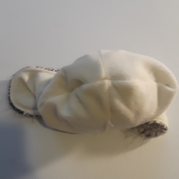 Child Place bold heart, rainbow, and star hat - Picture 9 of 9